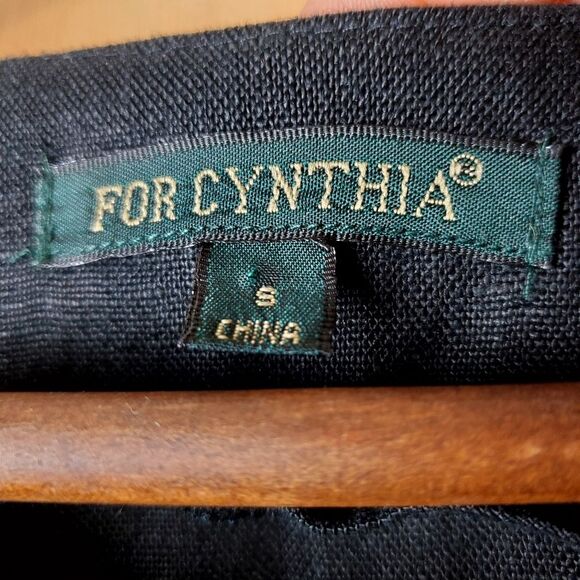 FOR CYNTHIA Linen Top - Picture 3 of 9
